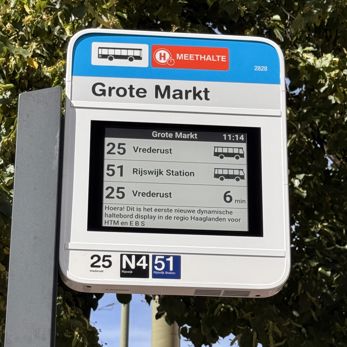 Dynamisch haltebord met actuele aankomsttijden Dynamisch haltebord met actuele aankomsttijden