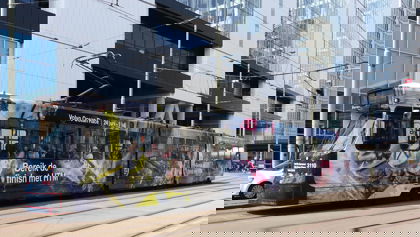 GTL tram met Volvo Oceaanrace reclame HTM GTL tram met Volvo Oceaanrace reclame